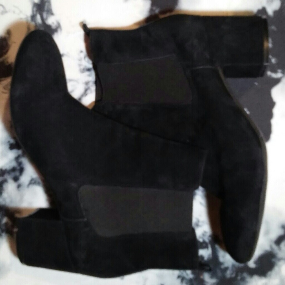 BLACK ! Ankle Booties | SALEE!